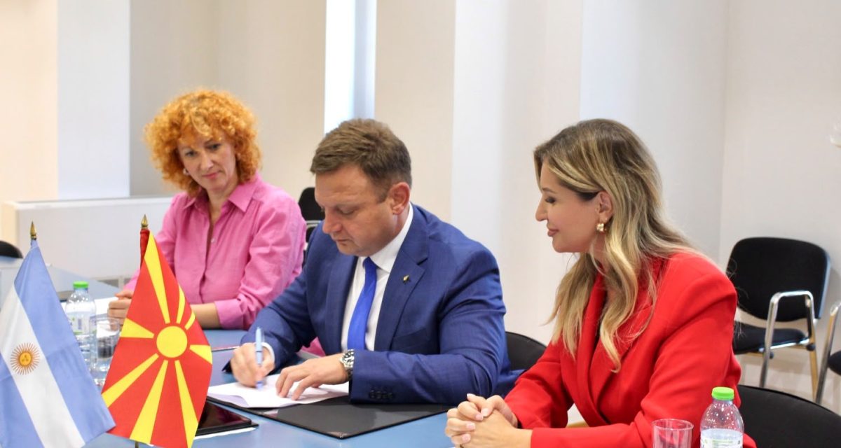 Потпишан Меморандум за разбирање меѓу македонските и аргентинските воздухопловни власти    